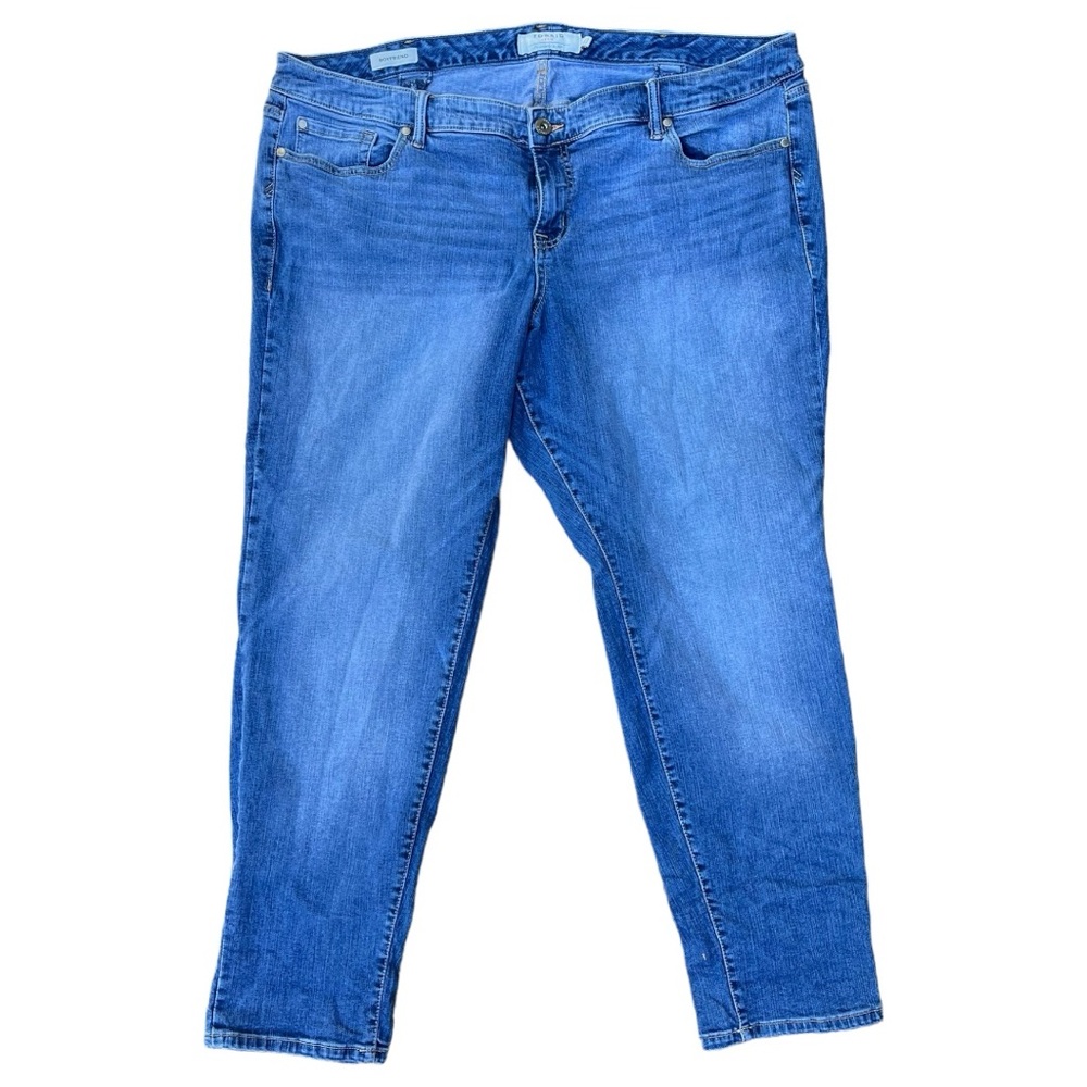 Torrid Boyfriend Straight Stretch Jeans Size 24‎ Mid Wash Plus Size Pants